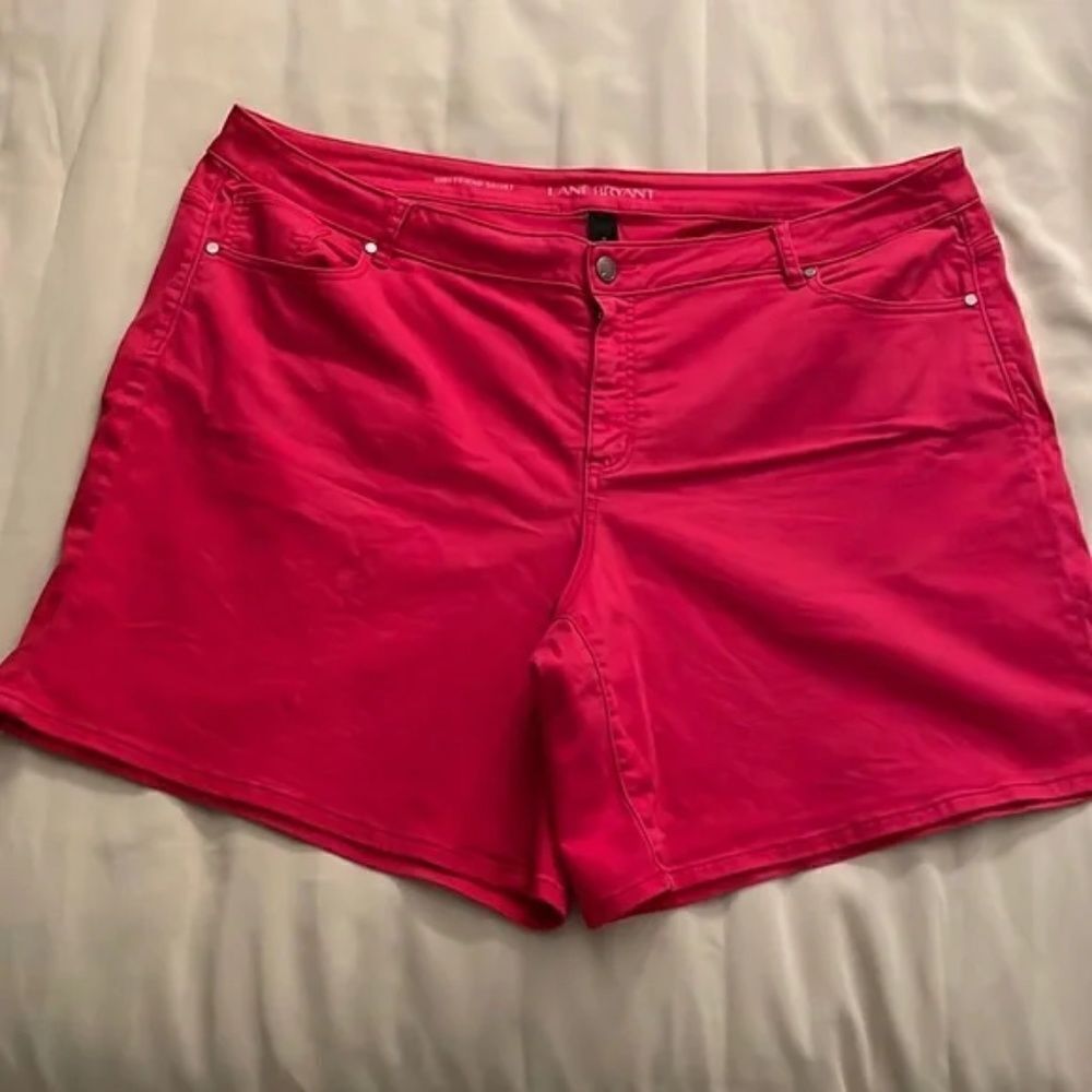 LANE BRYANT GIRLFRIEND RED DENIM SHORTS SIZE 26